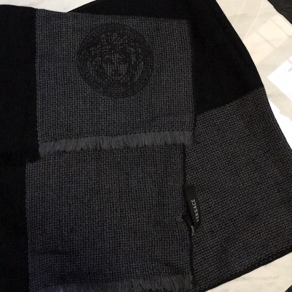 COPY - Versace - Two Tone Scarf Black/Grey w/ Logo